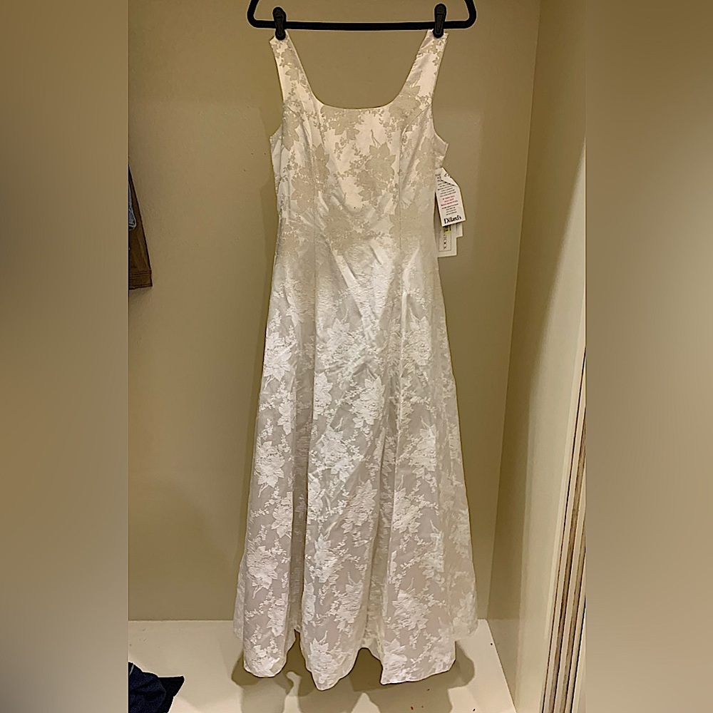 Scott McClintock white dress size 6